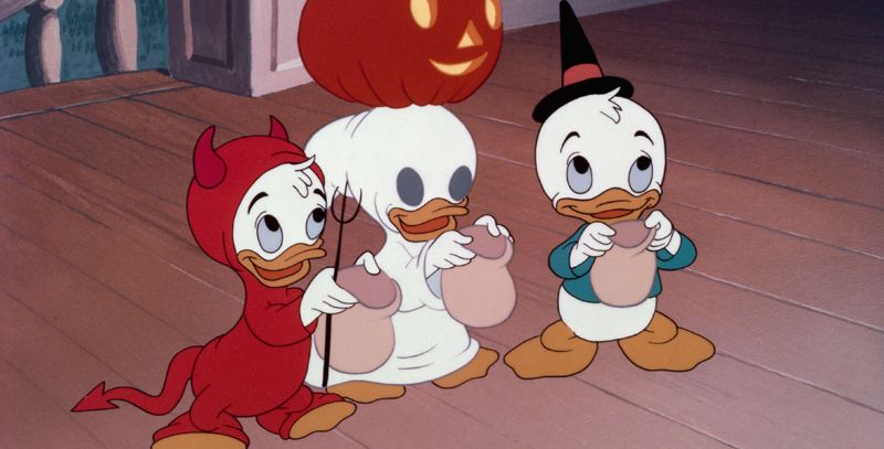 The Way Donald Duck And Peanuts Saved Trick-or-treating!