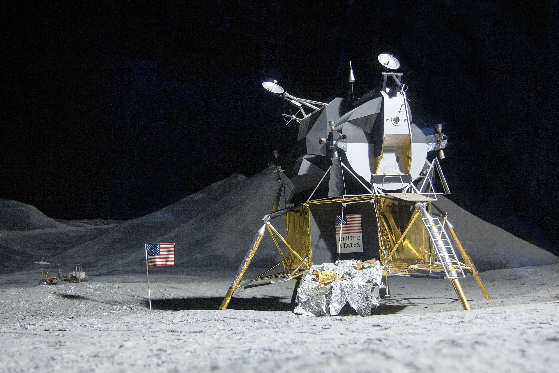Interesting Facts About The First Mission That Put People On The Moon!
