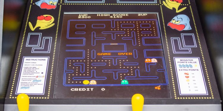How do the ghosts of pacman decide their location?